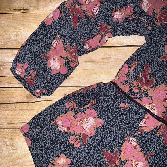 Knox Rose Shirt - Picture 4 of 8